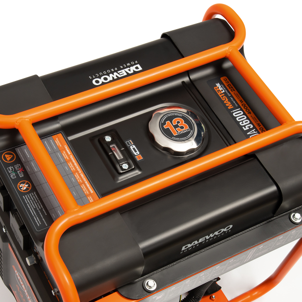 Бензиновый инверторный генератор DAEWOO GDA 5600i для дачи фото